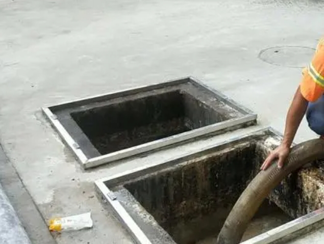 新青化粪池清理